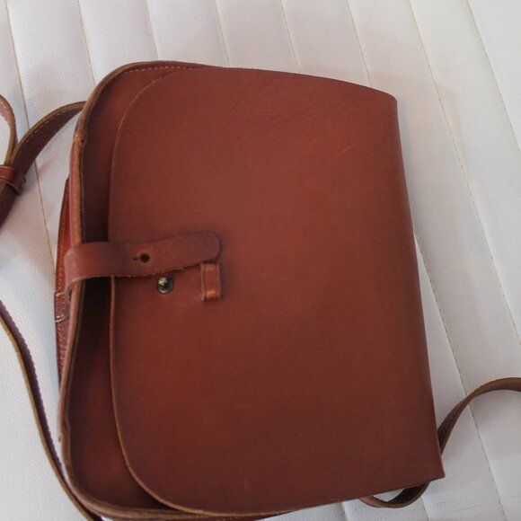 Lucky Brand Genuine Leather Messenger Crossbody Shoulder  Ruby Red bag - Picture 10 of 10